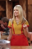 "2 Broke Girls" And the Pearl Necklace | ShotOnWhat?