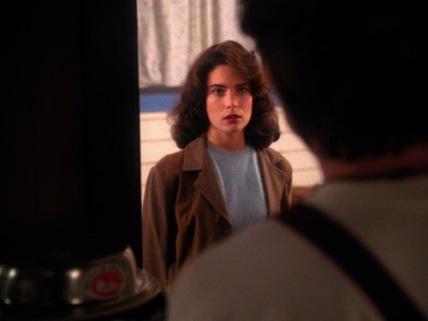 "Twin Peaks" Episode #2.3 Tech Specs - ShotOnWhat? "Twin Peaks" Episode #2.3 Technical Specifications