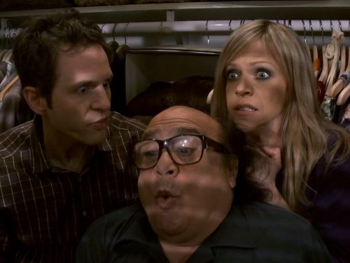 "It's Always Sunny in Philadelphia" The Gang Gets Trapped