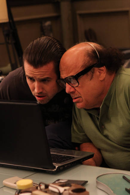 "It's Always Sunny in Philadelphia" Charlie Rules the World