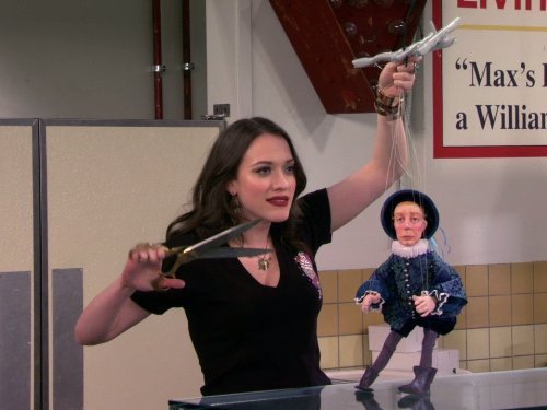 "2 Broke Girls" And the Broken Hip