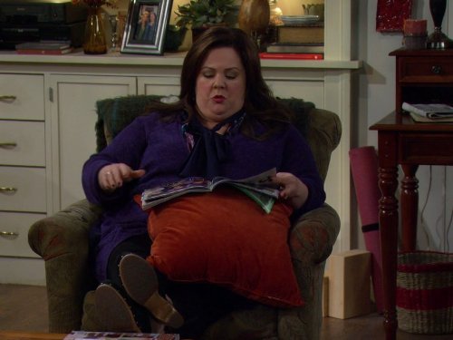 "Mike & Molly" Rich Man, Poor Girl