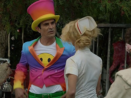 "Modern Family" Halloween 3: AwesomeLand
