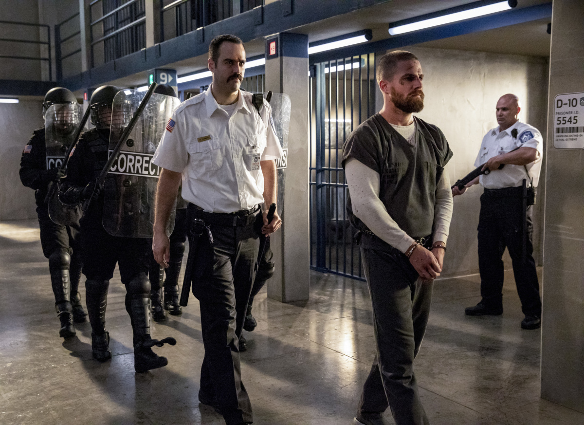 &quot;Arrow&quot; Crossing Lines
