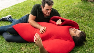 &quot;Modern Family&quot; Torn Between Two Lovers